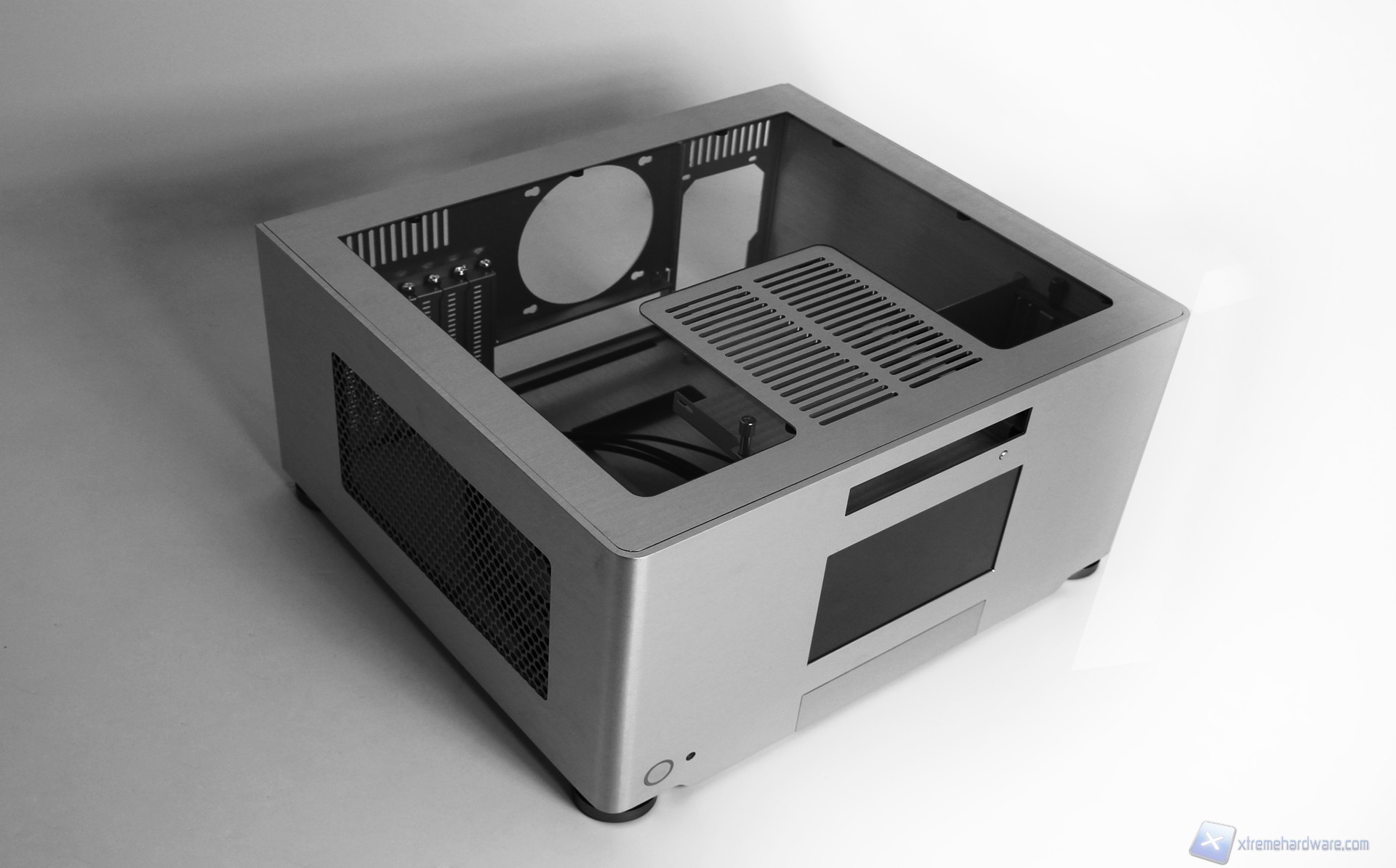 STEIGER DYNAMICS offers LEET Chassis for DIY builders